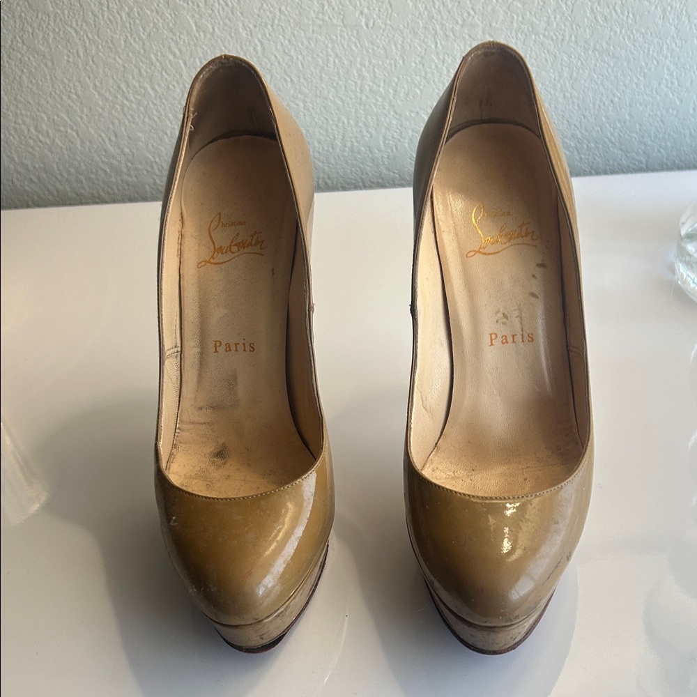 Christian Louboutin Beige Heels